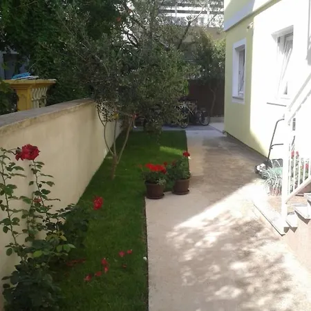 Antonia Apartment *