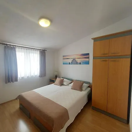 Apartment Antonia *